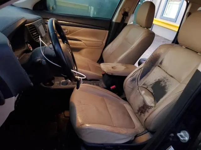 2016 MITSUBISHI OUTLANDER SE  