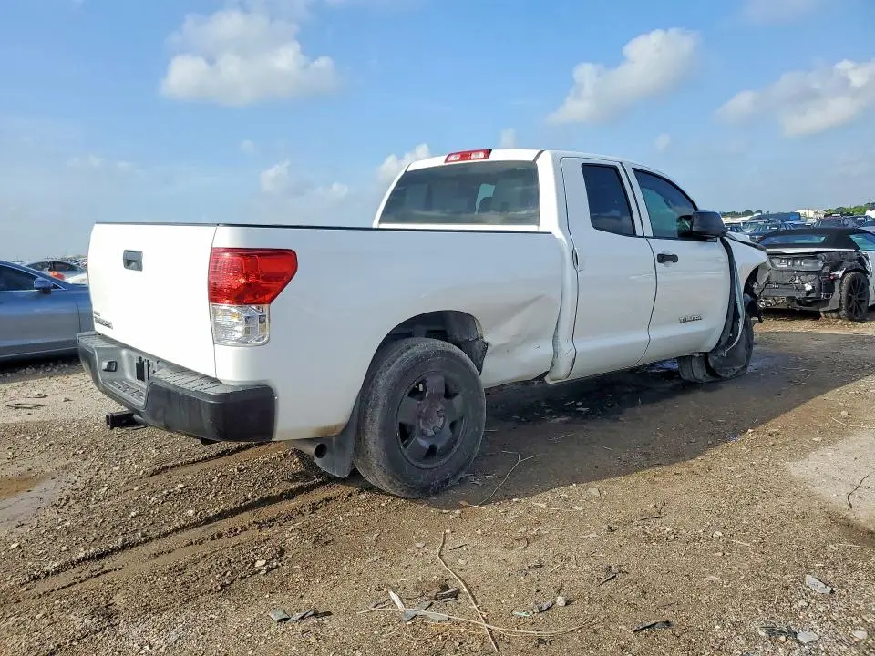 2013 TOYOTA TUNDRA DOUBLE CAB SR5  