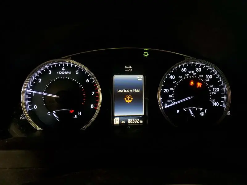 2016 TOYOTA CAMRY LE  