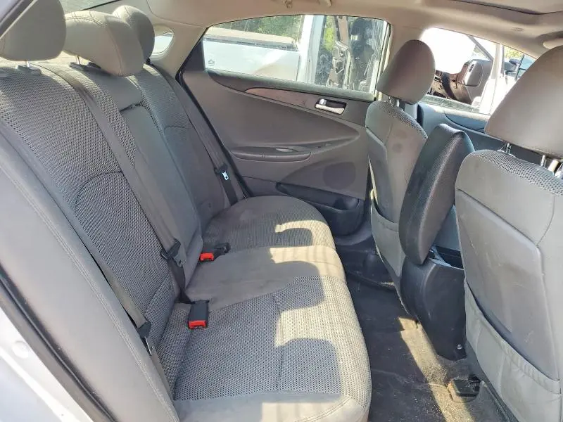 2012 HYUNDAI SONATA GLS  