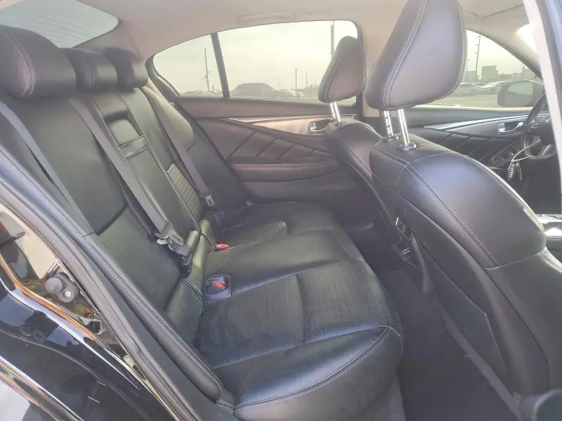2016 INFINITI Q50 RED SPORT 400  