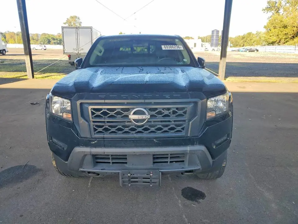 2022 NISSAN FRONTIER S  