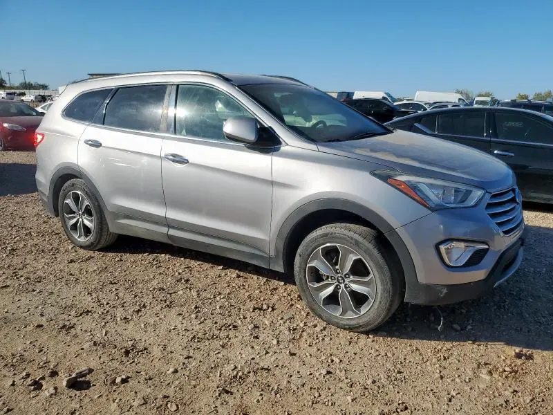 2016 HYUNDAI SANTA FE SE  
