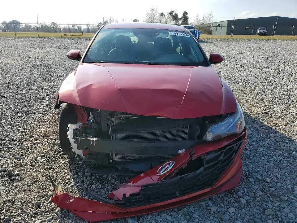 2022 HYUNDAI ELANTRA SEL  