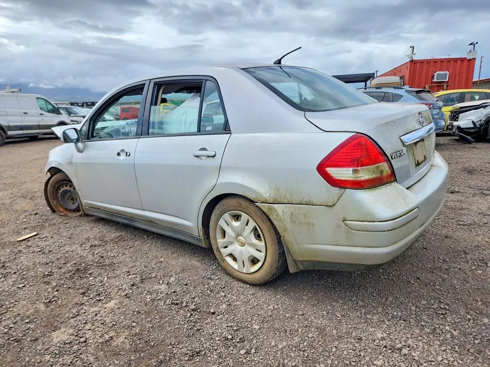 2011 NISSAN VERSA 1.8 S  