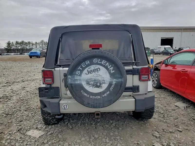 2010 JEEP WRANGLER SAHARA  