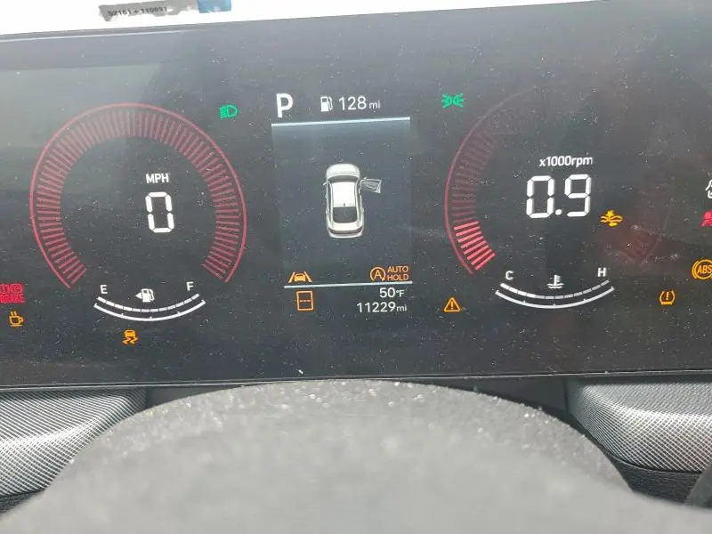 2025 HYUNDAI SONATA SE  