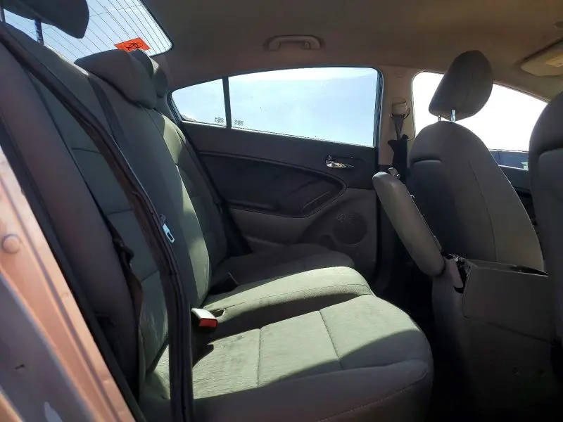 2016 KIA FORTE LX  