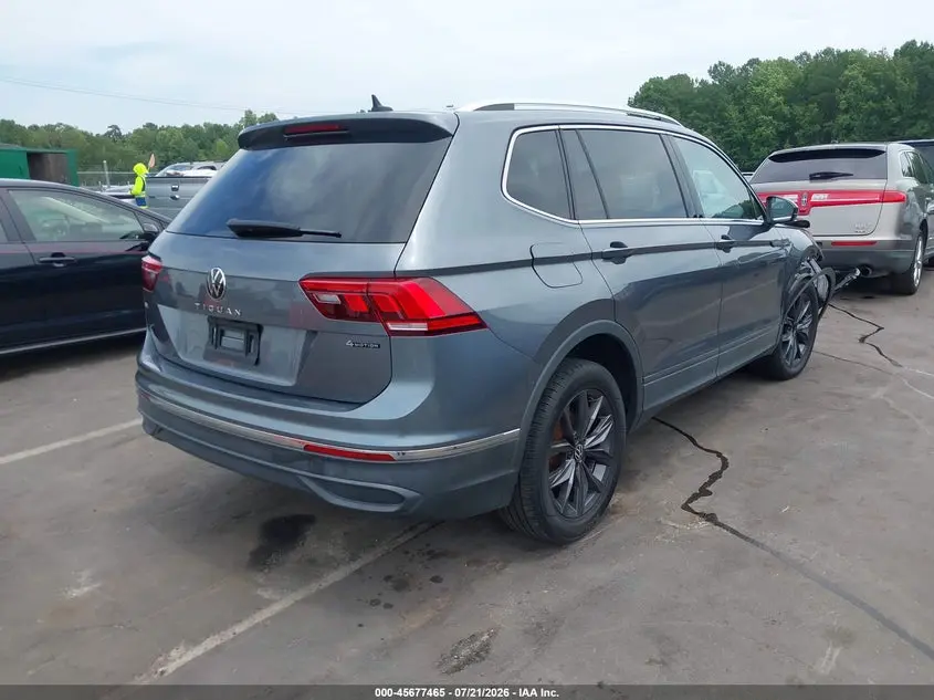 2022 VOLKSWAGEN TIGUAN 2.0T SE