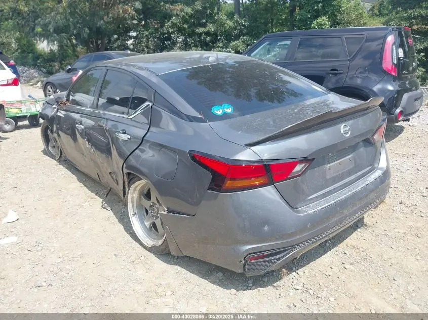 2021 NISSAN ALTIMA SL FWD