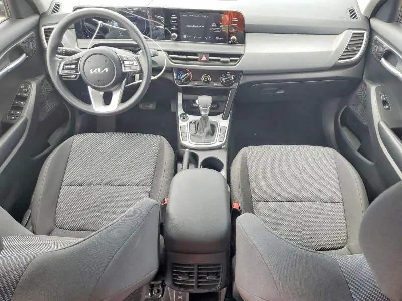 2026 KIA SELTOS LX  