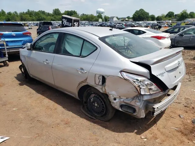 2019 NISSAN VERSA S  