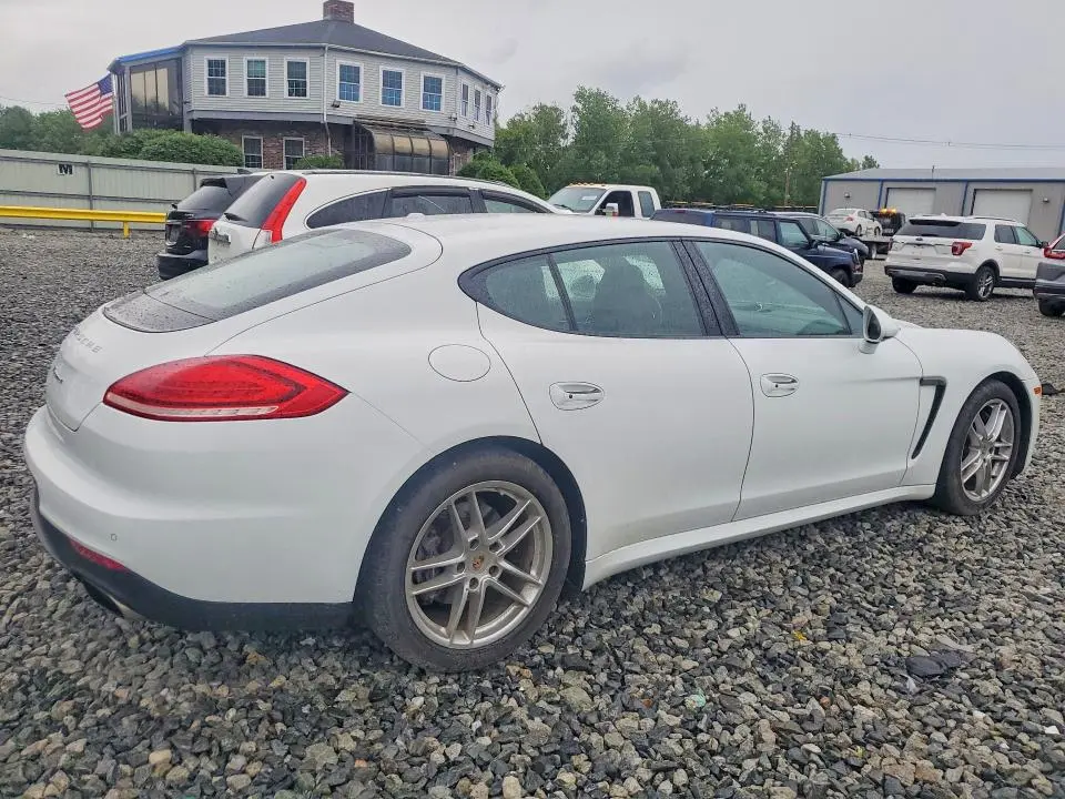 2016 PORSCHE PANAMERA 2  
