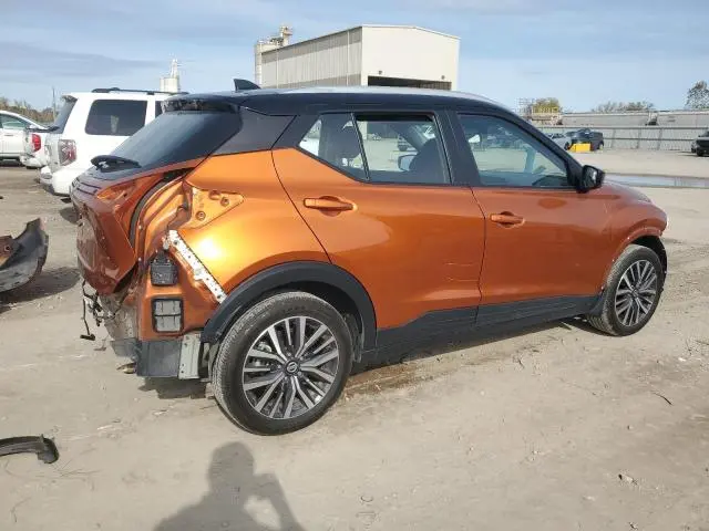 2021 NISSAN KICKS SV  