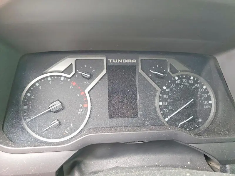2022 TOYOTA TUNDRA SR5  