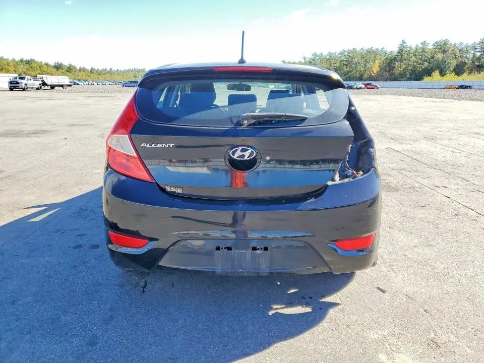2013 HYUNDAI ACCENT SE  