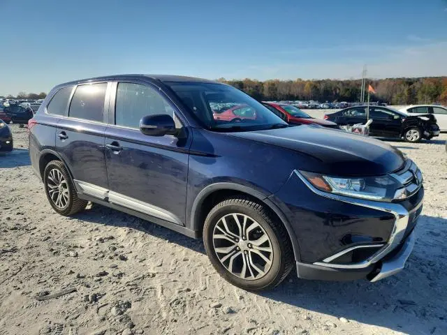 2017 MITSUBISHI OUTLANDER SE  