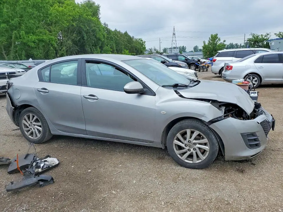 2010 MAZDA 3 GS  