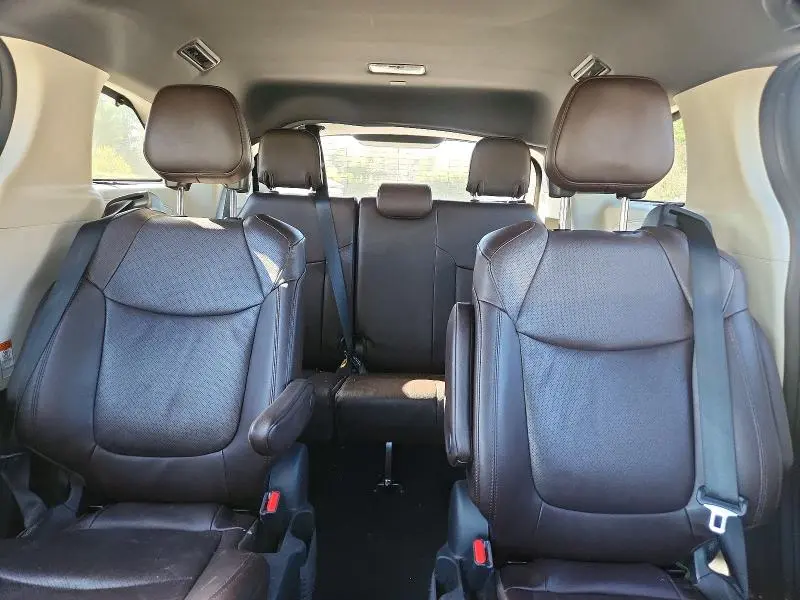 2024 TOYOTA SIENNA PLATINUM 7-PASSENGER  