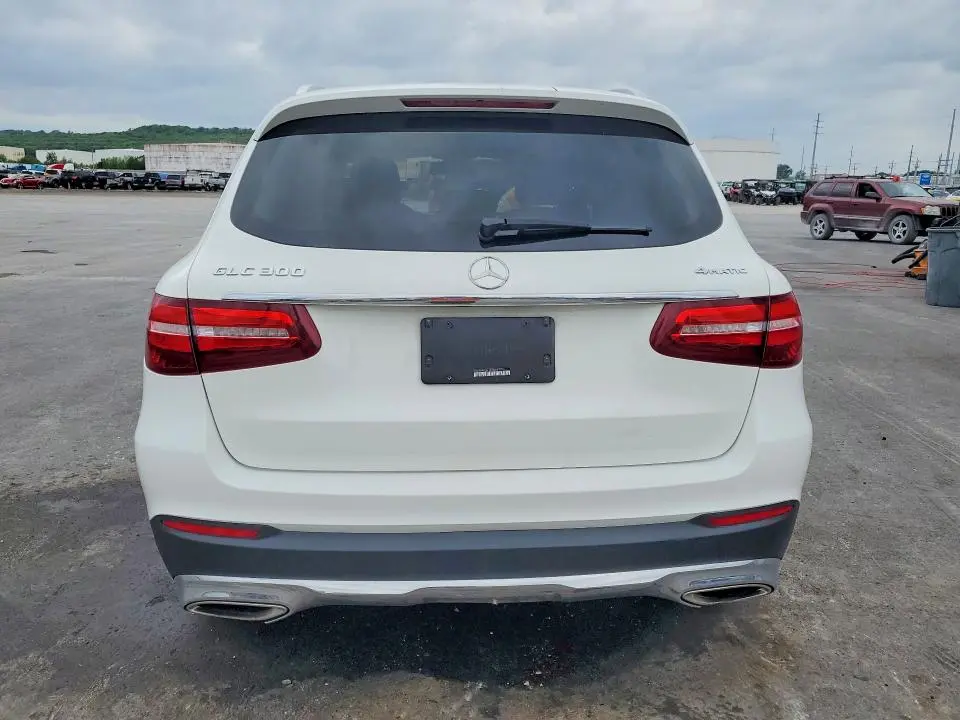 2019 MERCEDES-BENZ GLC 300 4MATIC  