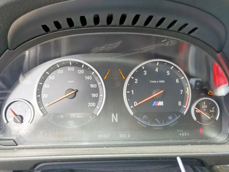 2013 BMW M5   