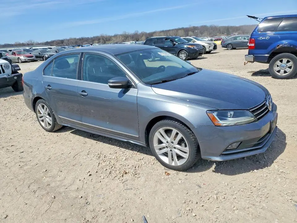 2017 VOLKSWAGEN JETTA SEL  