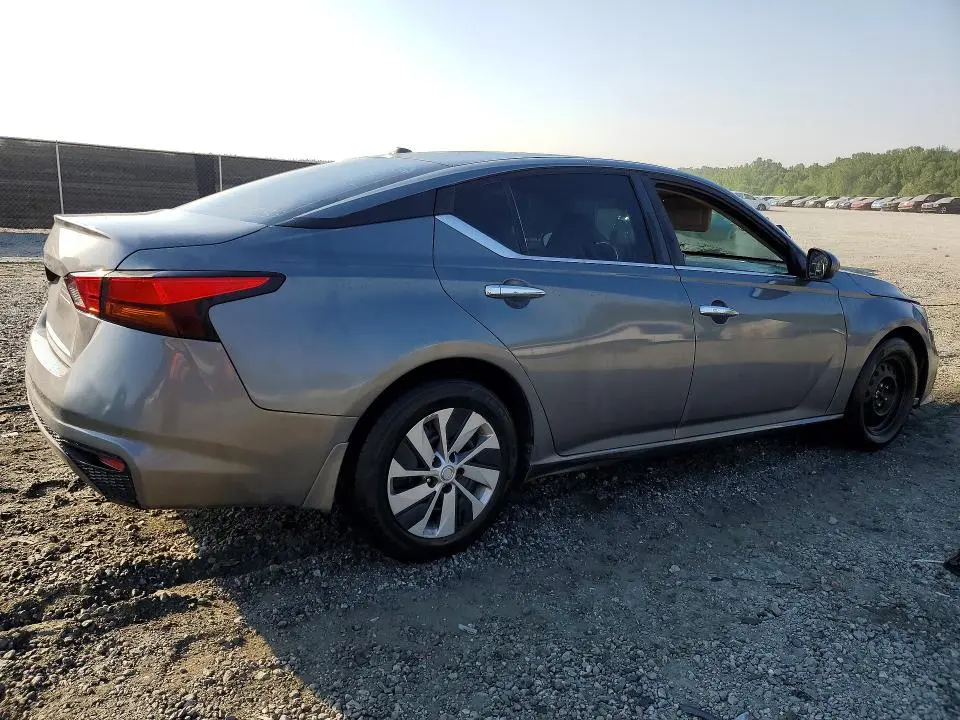 2019 NISSAN ALTIMA S  