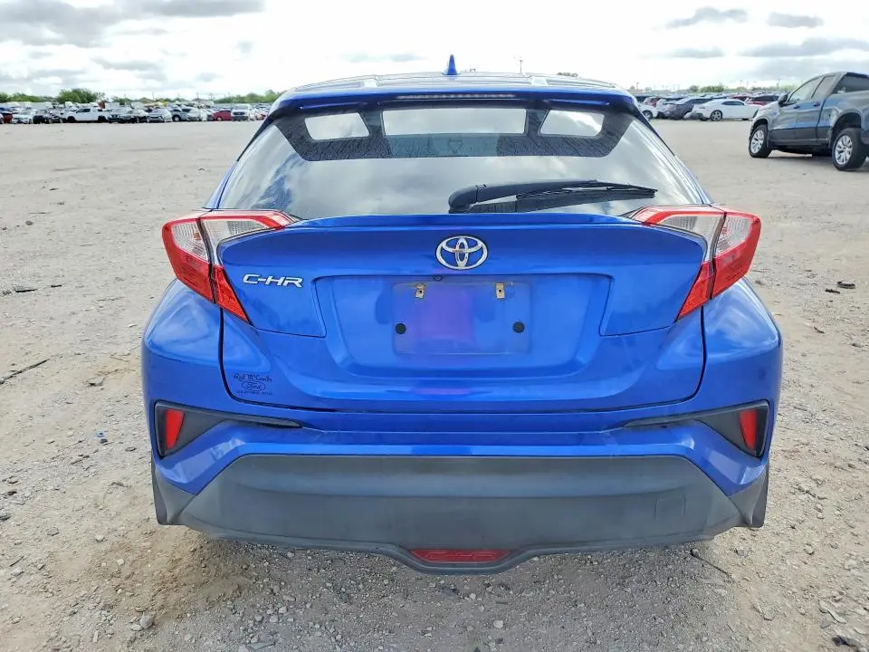 2018 TOYOTA C-HR XLE PREMIUM  