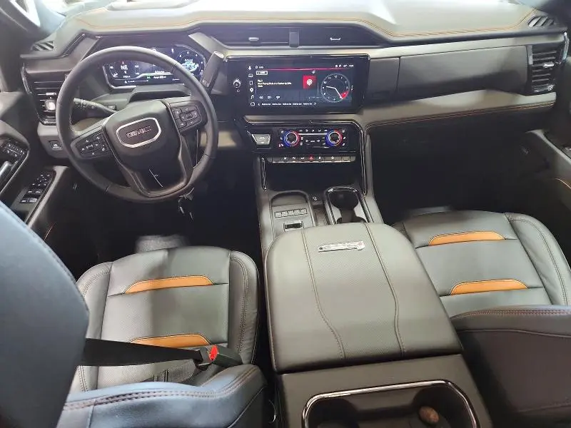 2025 GMC SIERRA K2500 AT4  