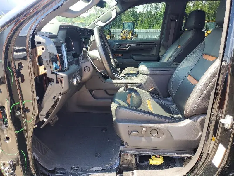 2023 GMC SIERRA K1500 AT4  