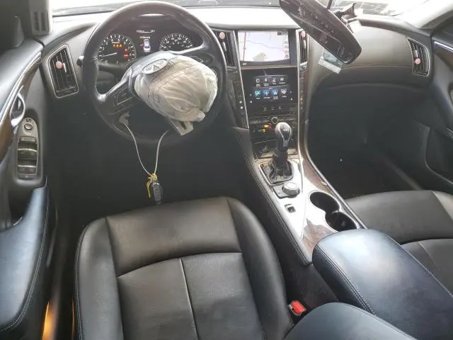 2018 INFINITI Q50 LUXE  