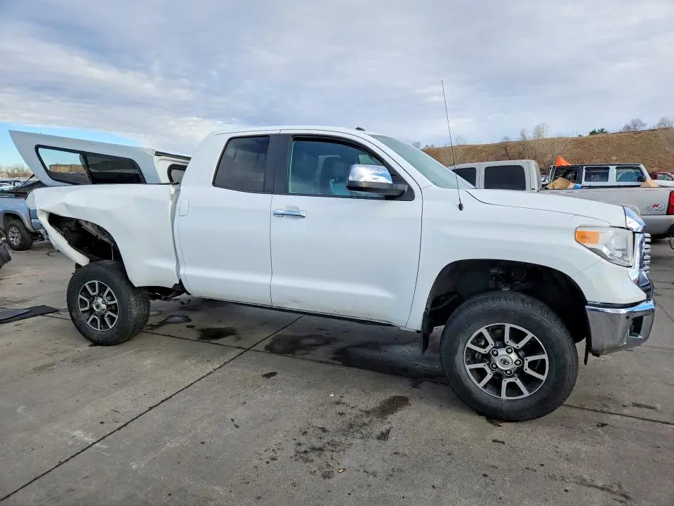 2016 TOYOTA TUNDRA LIMITED  