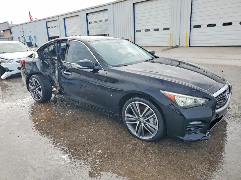 2015 INFINITI Q50 SPORT  