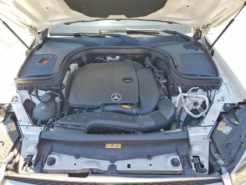 2020 MERCEDES-BENZ GLC 300  