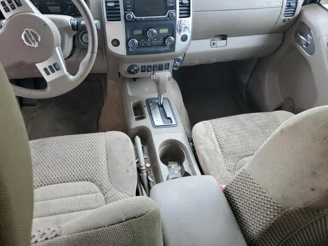 2016 NISSAN FRONTIER SV  