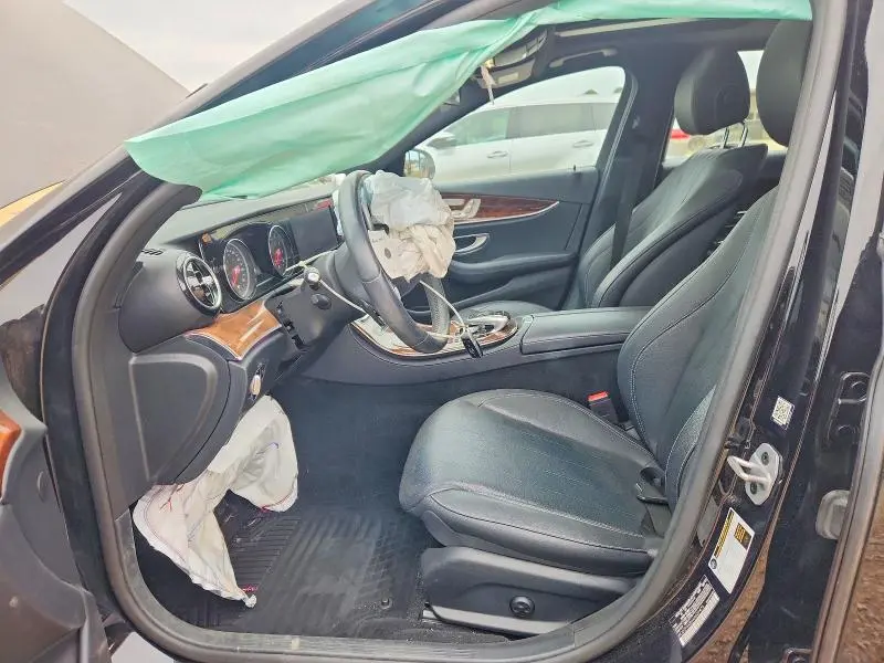2019 MERCEDES-BENZ E 300 4MATIC  