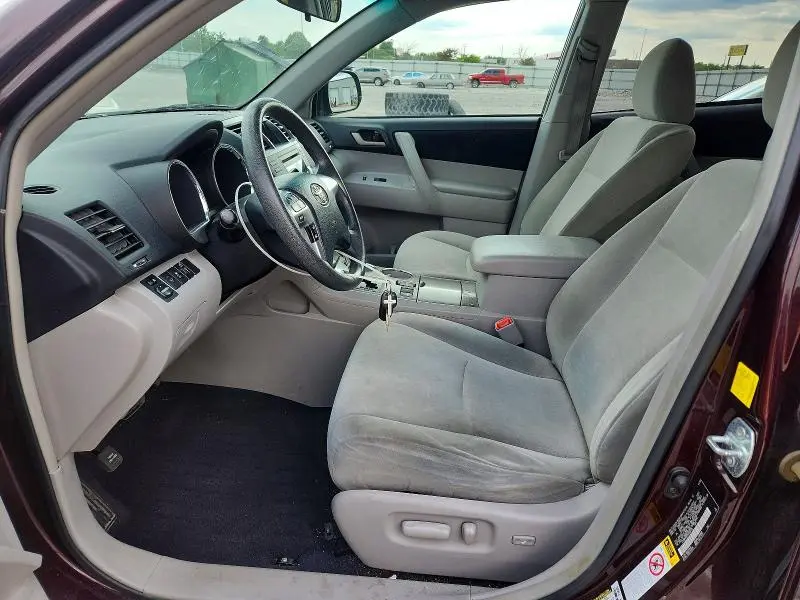 2011 TOYOTA HIGHLANDER BASE  