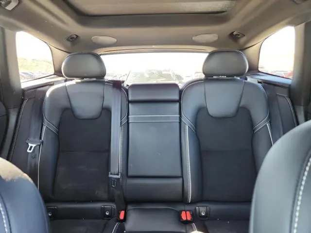 2019 VOLVO XC60 T5 R-DESIGN  