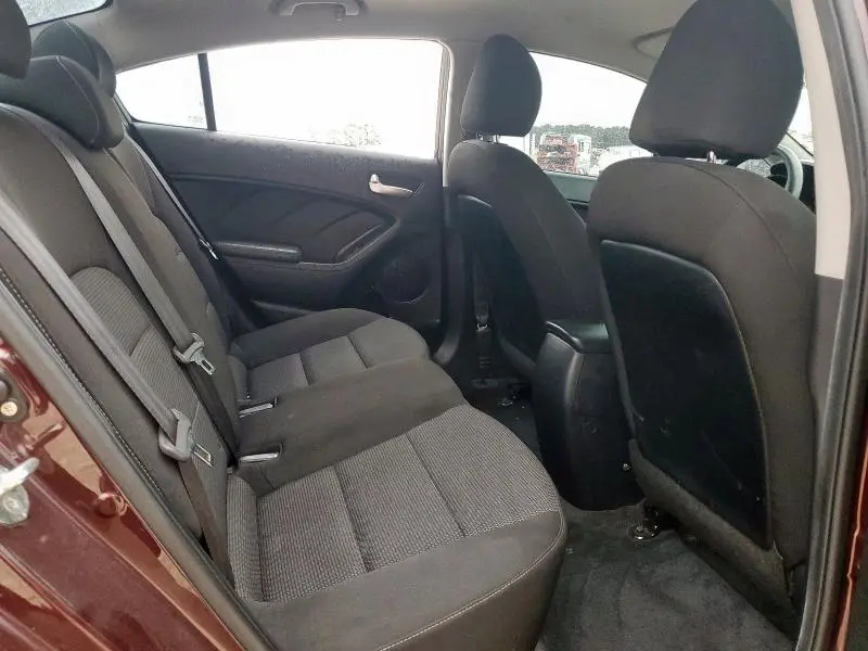 2018 KIA FORTE LX  