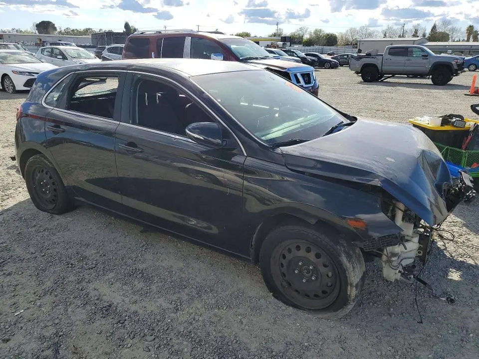 2018 HYUNDAI ELANTRA GT BASE  