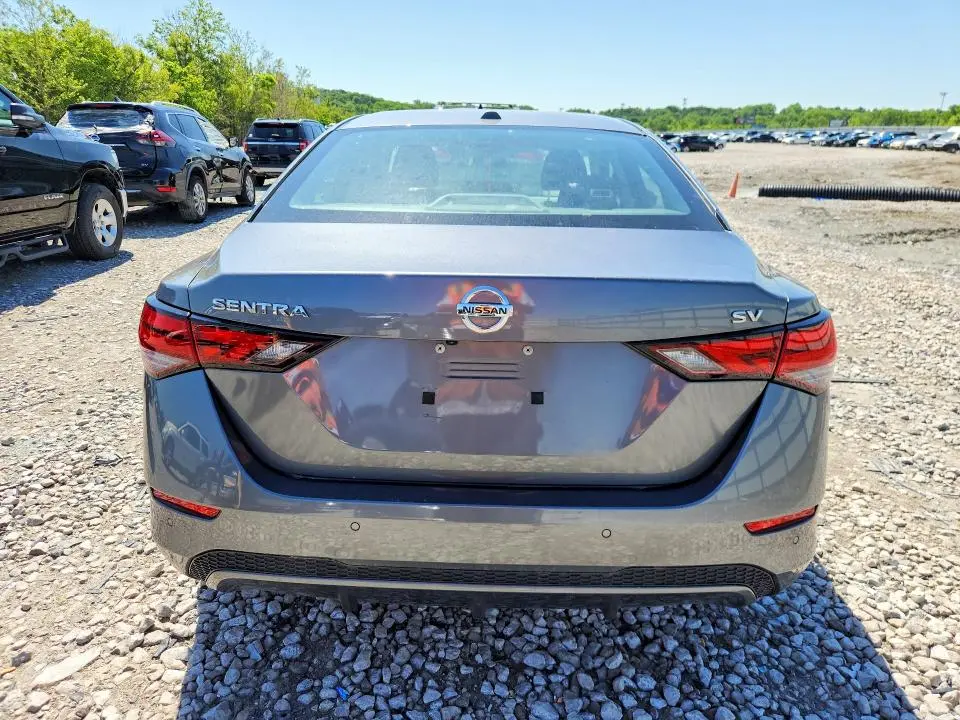 2020 NISSAN SENTRA SV  