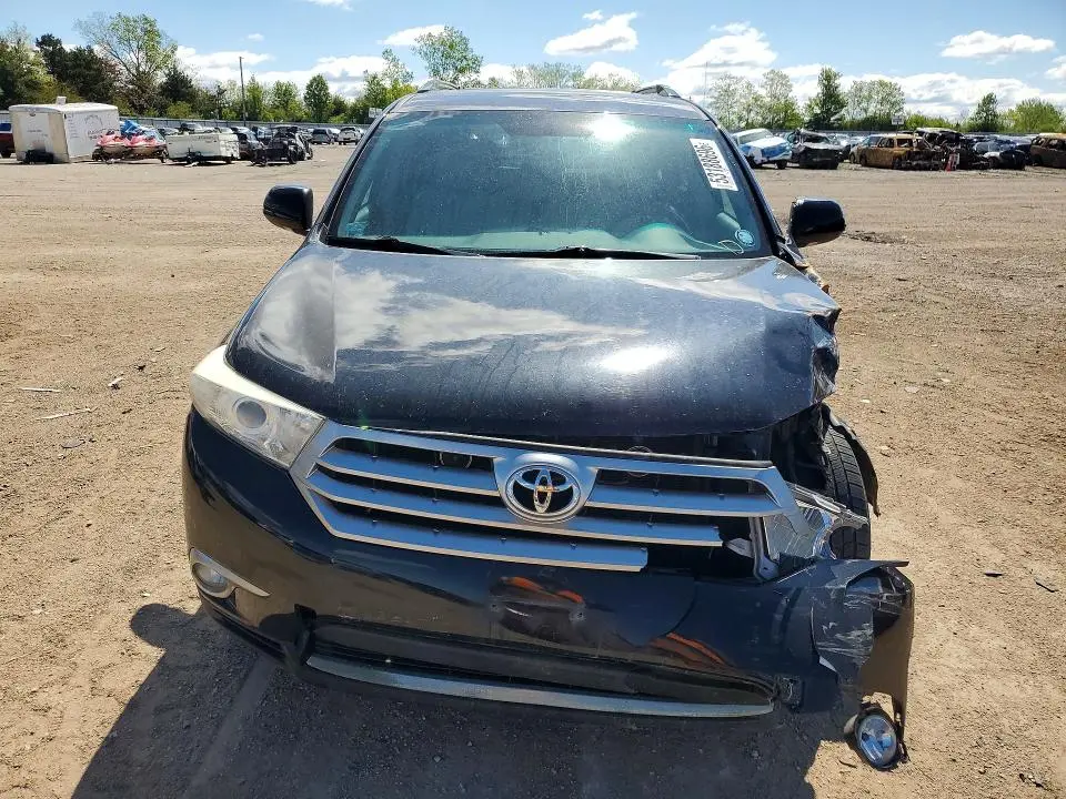 2011 TOYOTA HIGHLANDER LIMITED  