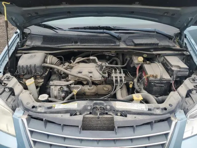 2010 CHRYSLER TOWN & COUNTRY LX  