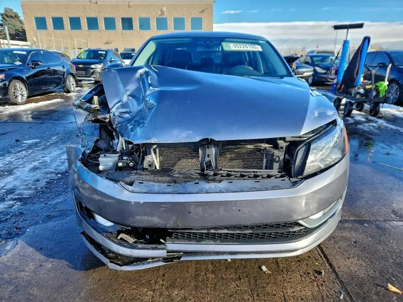 2015 VOLKSWAGEN PASSAT SEL  