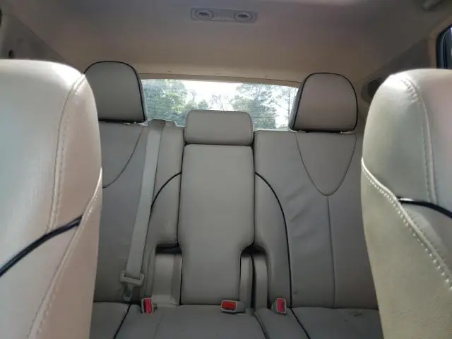 2013 TOYOTA VENZA LE  