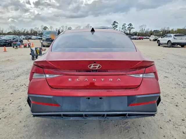 2024 HYUNDAI ELANTRA SEL  