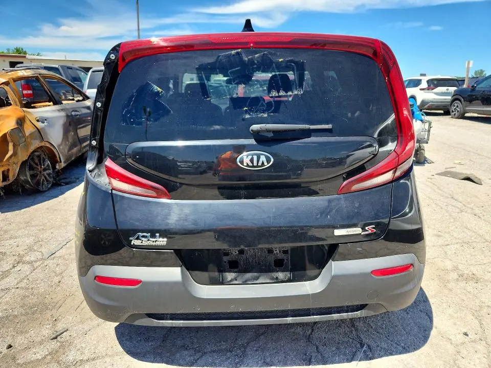 2021 KIA SOUL S  