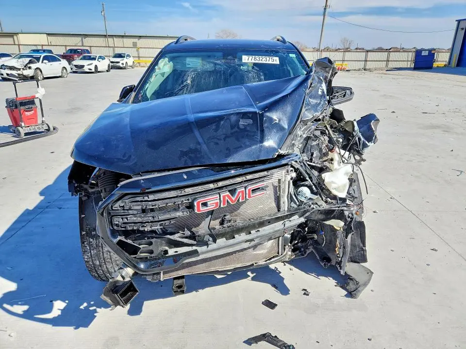 2023 GMC TERRAIN SLE  