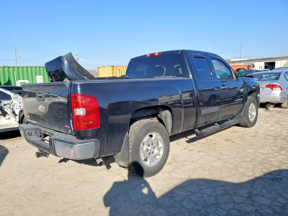 2011 CHEVROLET SILVERADO C1500 LT  