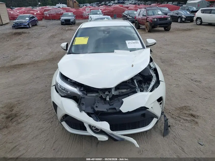 2020 TOYOTA C-HR LE